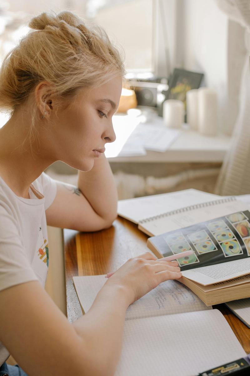 online learning-f2ecf9fbfcbc401ba290ce6e08a97c4e.jpg online learning